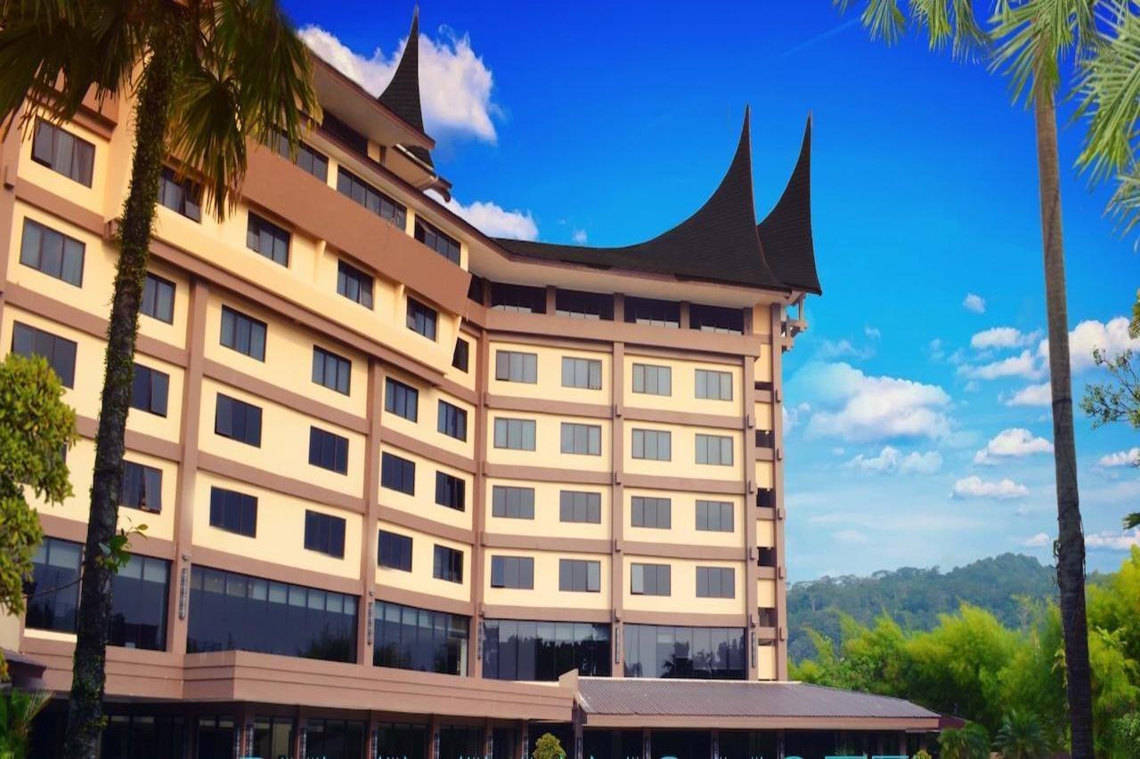 Kyriad Bumiminang Hotel Padang  Ngoại thất bức ảnh