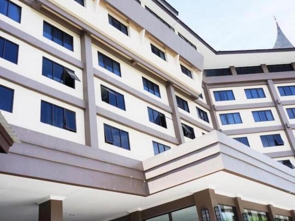 Kyriad Bumiminang Hotel Padang  Ngoại thất bức ảnh